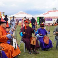 НҮҮДЭЛЧИН ФЕСТИВАЛЬД ДОРНОГОВЬ АЙМГИЙН ТӨЛӨӨЛЛҮҮД ОРОЛЦОЖ БАЙНА.